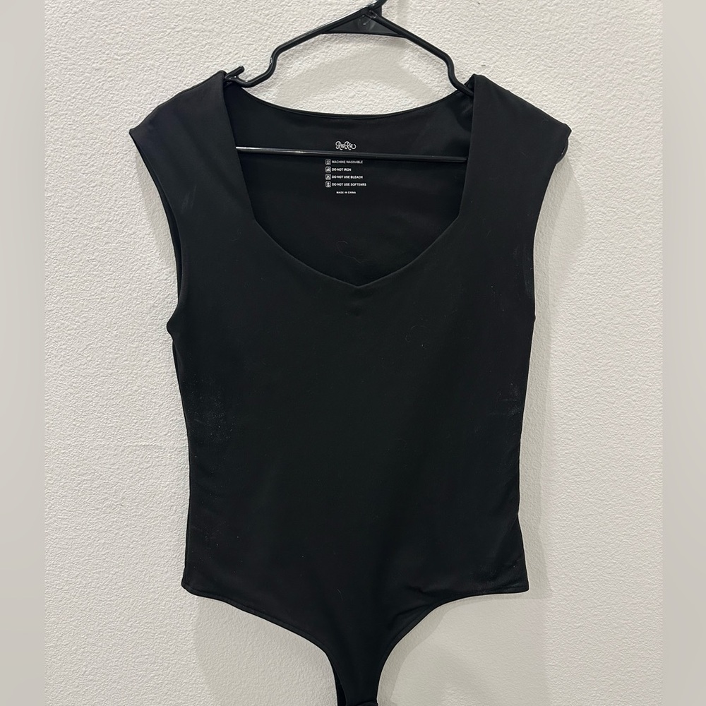Black Sleeveless Bodysuit